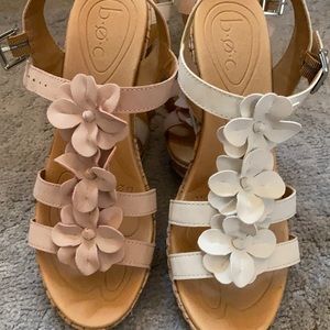 Pair of Flowery BOC Wedges 🌺🌺